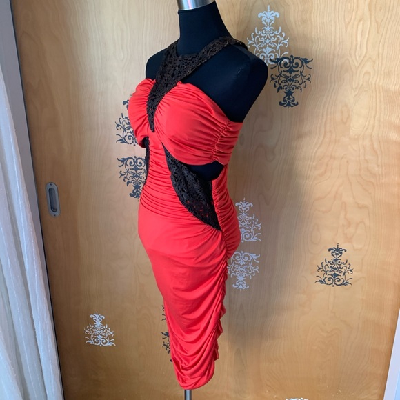 Vintage 2000s Y2K Bebe Red CutOut Sleeveless Asymmetrical Ruched Bodycon Dress M - Picture 7 of 12